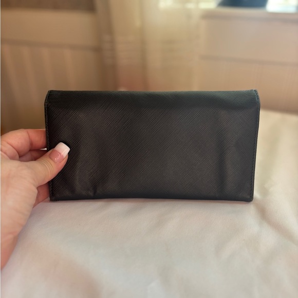 Salvatore Ferragamo Black Vara Ribbon Silver Bi-fold Authentic - Picture 6 of 7